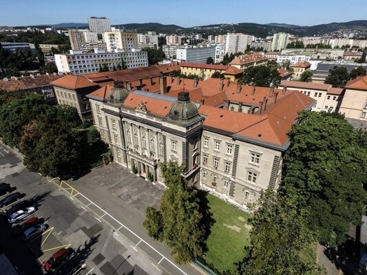 Університет Павла Йозефа Шафарика