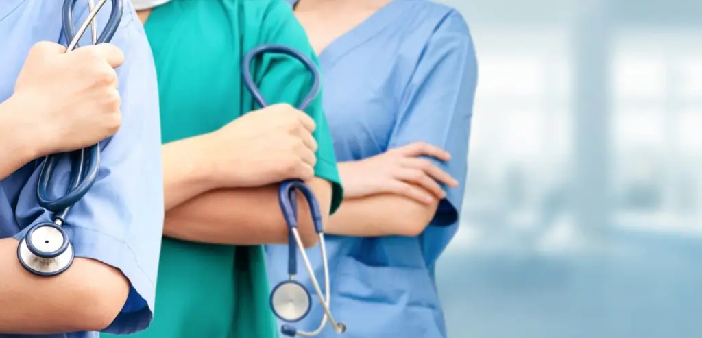 Робота для лікарів в Словаччині: як знайти, зарплати, переваги